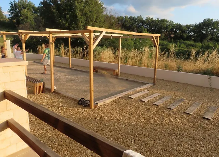 Charmante Maison Avec Piscine
