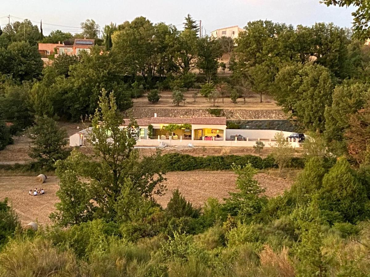 Charmante Maison Avec Piscine Hébergement de vacances